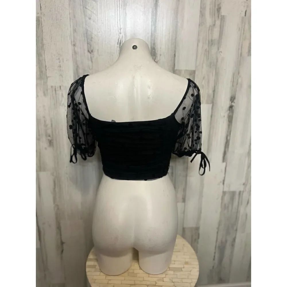 Black top - Picture 4 of 6
